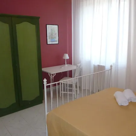 Palici 3*