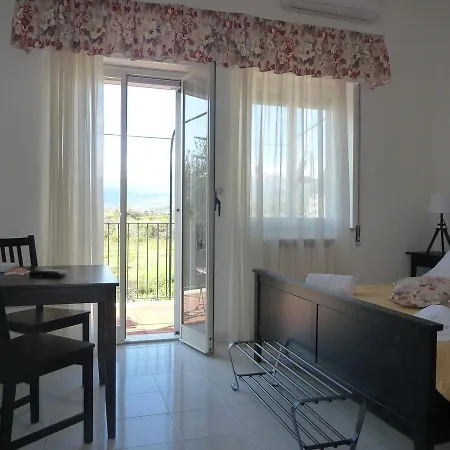 Palici 3*